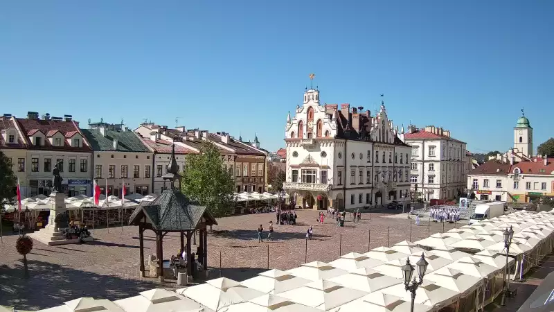 Widok z Kamery na Stary Rynek w Rzeszowie na żywo