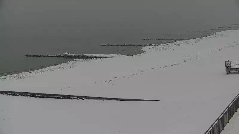 Widok na Promenadę i Plażę w Sarbinowie