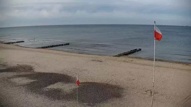 Widok na Promenadę i Plażę w Sarbinowie