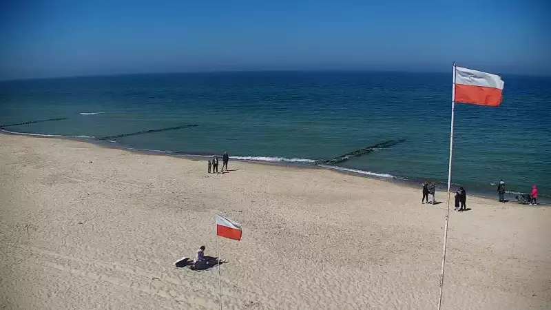Widok na Promenadę i Plażę w Sarbinowie
