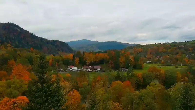 Widok z pienińskiego schroniska Orlica