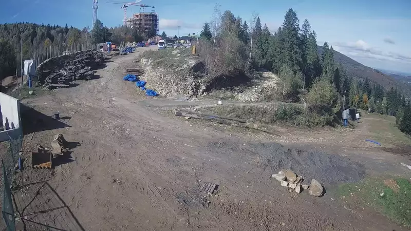 Zdjęcie z kamery na górną stację w ośrodku narciarskim Skolnity ski w Wiśle.