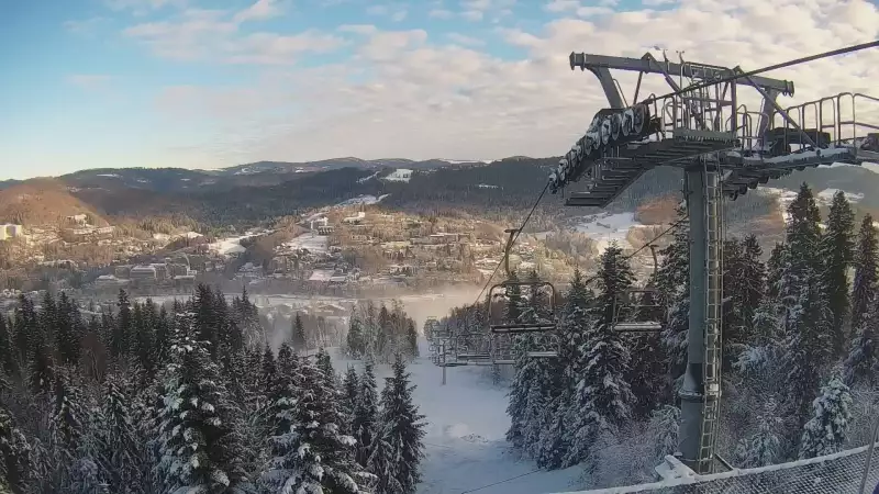 Skolnity SKI w WIŚLE - widok na kolej krzesełkową.
