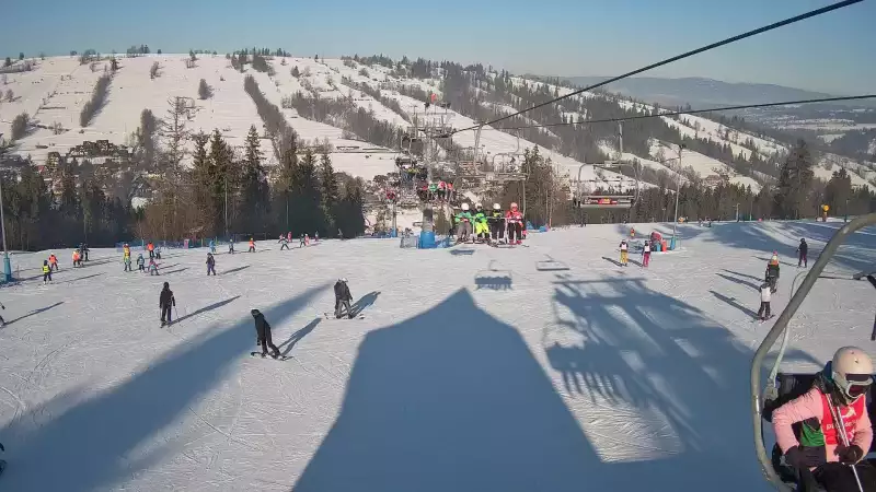 Ski Suche - widok z górnej stacji ośrodka narciarskiego