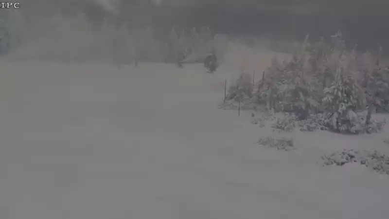 Obraz z górnej stacji Sudety Lift w Karkonoszach.