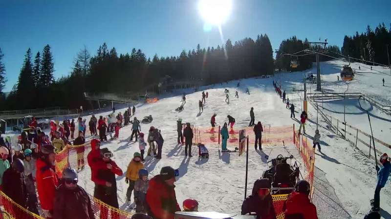 Widok na dolną stację narciarską Świeradów Ski&Sun