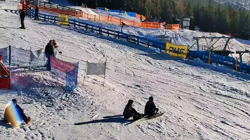 Widok z kamery na Hali Skrzyczeńskiej