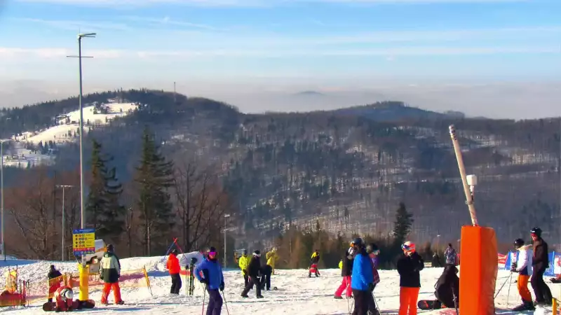 Widok z Kamery na Halę Skrzyczeńską - NOWOŚĆ