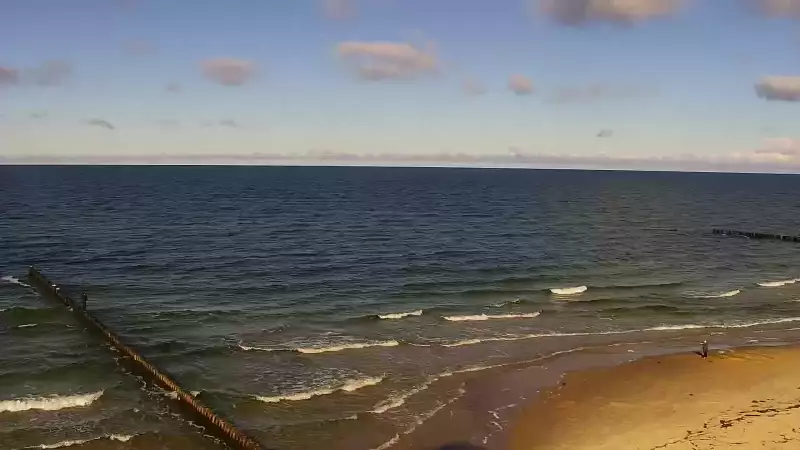 Kamera z widokiem na plażę i morze w Trzęsaczu - Powiat Gryficki