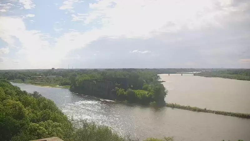 Widok z Kamery na styk rzeki Narew z Wisłą