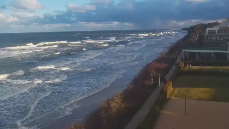 Ustronie Morskie widok z kamery na plażę