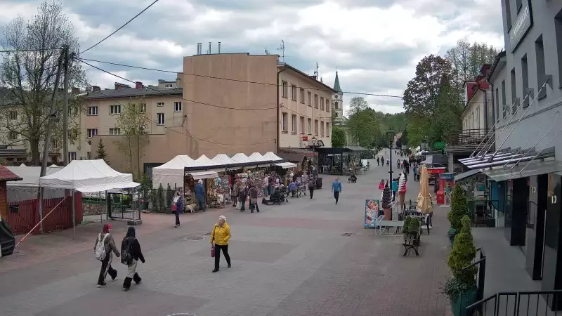 Widok z Kamery na deptak w WIŚLE na żywo