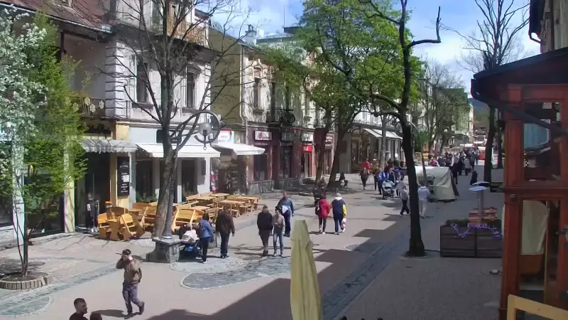 Krupówki - Camera on the promenade in Zakopane