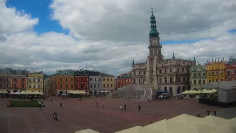 Widok na Rynek Wielki Miasta w ZAMOŚCIU - KAMERA LIVE