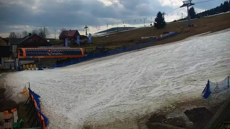 Widok z Kamery na stok Zieleniec Sport Arena - Winterpol