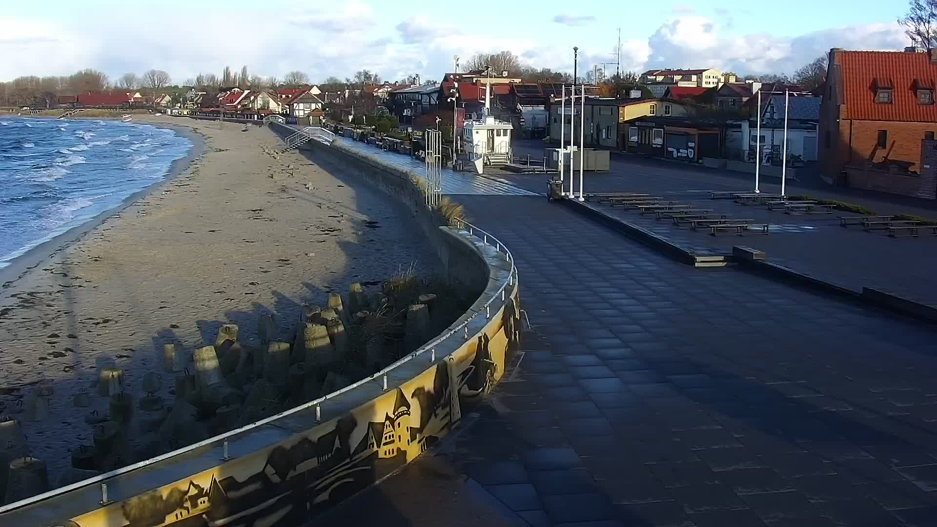 Hel - widok na bulwar i plażę