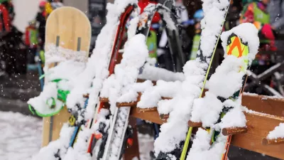 Luksusowe narty i deski snowboardowe, na które Cię nie stać.