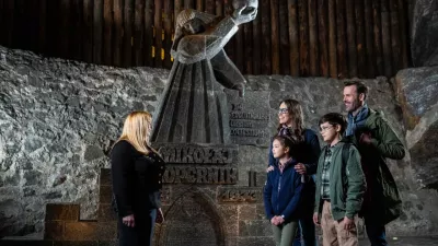 Zwiedzanie Kopalni Soli "Wieliczka" – czego można się spodziewać na trasie turystycznej?