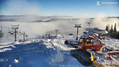 Przygotowania do pierwszych szusów na stokach w całej Polsce ruszyły pełną parą [film]