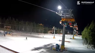 Gdzie na nocne zjazdy? Oświetlone trasy i klimat zimowych wieczorów na nartach i snowboardzie