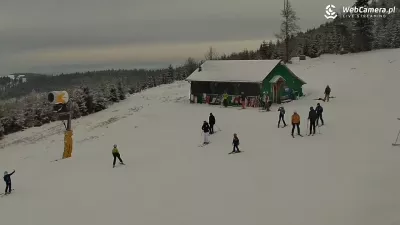 Narty i termy w jednym miejscu - odkryj Meander w Orawicach na Słowacji