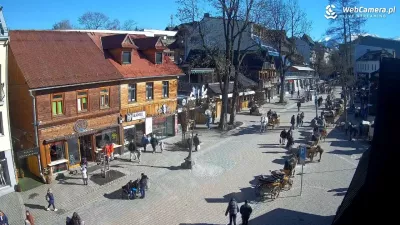 Najpierw na narty a wieczorem spacer po Krupówkach? Plan na doskonały weekend w Zakopanem