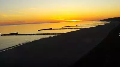 Zdjęcie z nowości Nowa kamera z widokiem na plażę w Jarosławcu. Kamera prezentuje szeroką plażę od wschodu do zachodu słońca. Zobacz Live