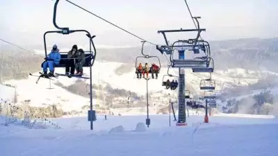 Zdjęcie z nowości Kompleks Narciarski SŁOTWINY  w Krynicy Zdroju - zaprasza narciarzy, na szusy sobota-niedziela - 20% taniej. Zobacz stok.
