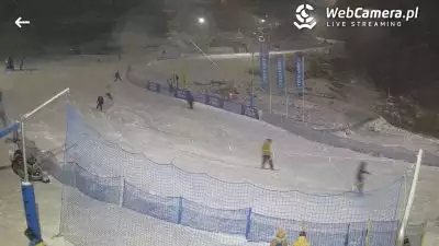 Zdjęcie z nowości BeSKIdy Winter go! Inauguracja sezonu narciarskiego w województwie śląskim! Wisła SKOLNITY  dziś do 21 bezpłatna jazda na stoku.
