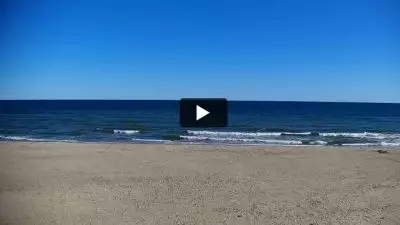 Widok z Kamery na plażę w Jastrzębiej Górze na żywo