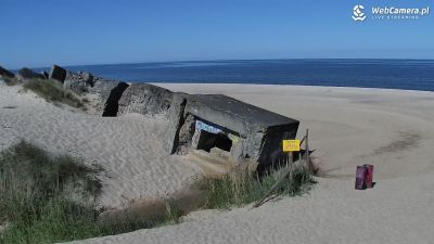 Nowość - widok na bunkry i plażę w Bobolinie