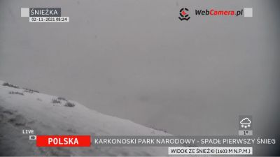 Widok na Karkonoski Park Narodowy z kamery na Śnieżce 