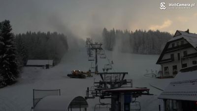 Widok z Kamery na stok Kompleks Beskid w Spytkowicach
