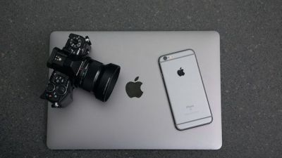 W jaki sposób naprawić aparat w iPhone?