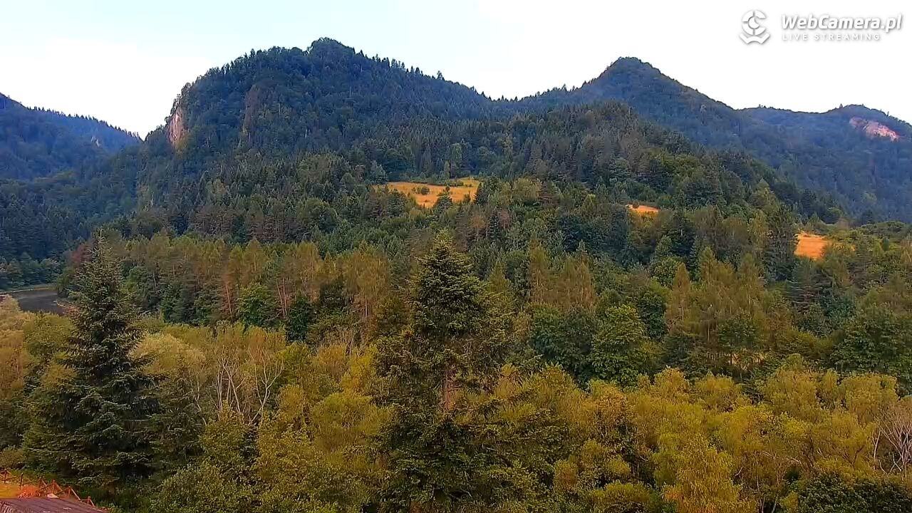  Widok na góry lasy i zakole rzeki Dunajec