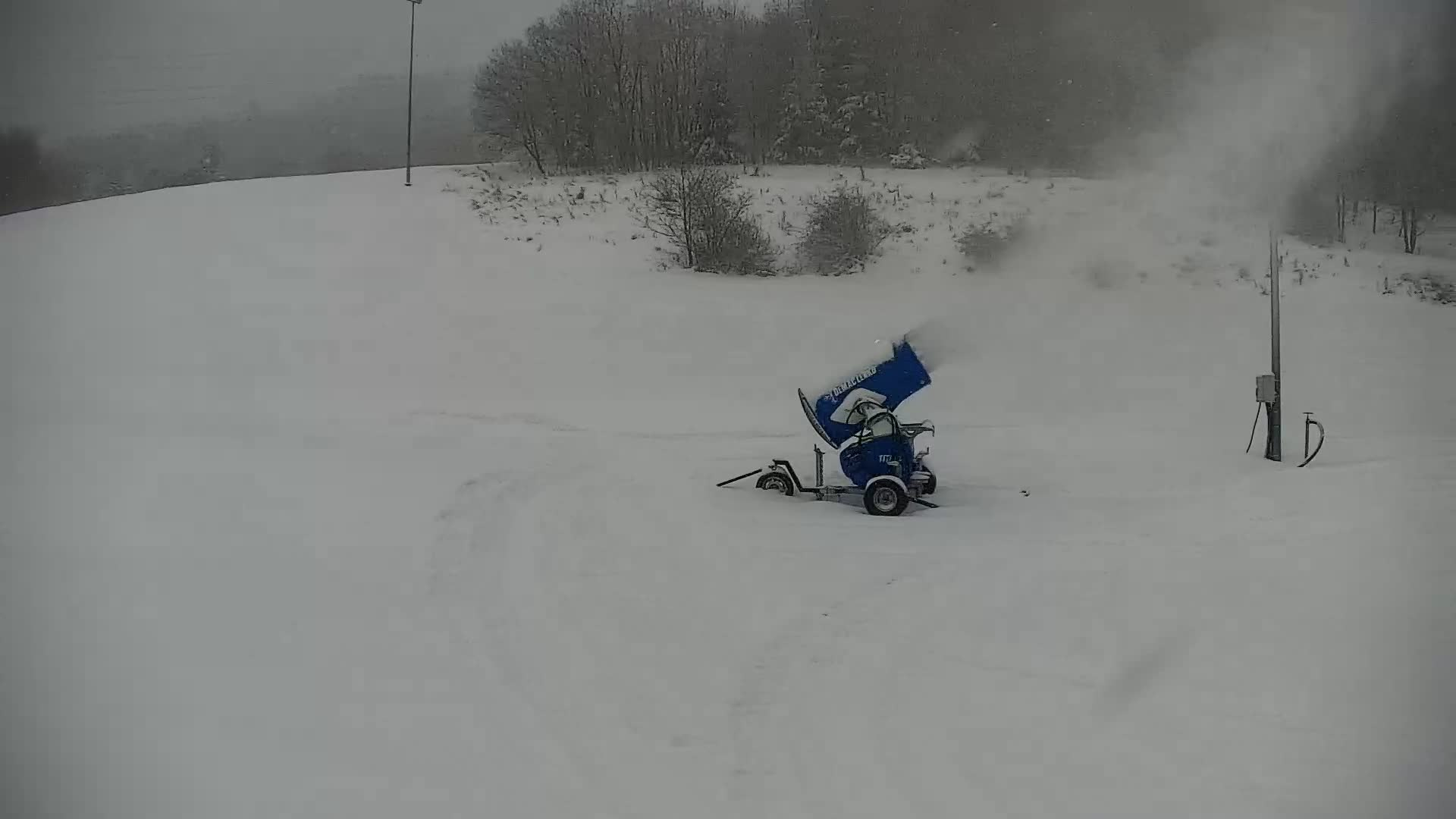 zdjęcie na taśmę w Kompleksie Beskid w Spytkowicach, która służy do przemieszczania się najmłodszych adeptów narciarstwa