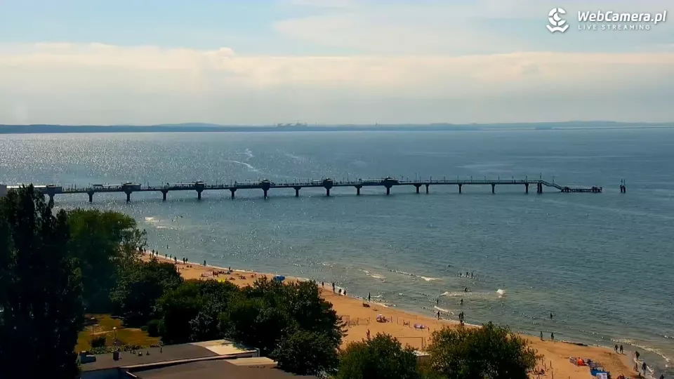 ujęcie z kamery na plażę i Molo w Międzyzdrojach