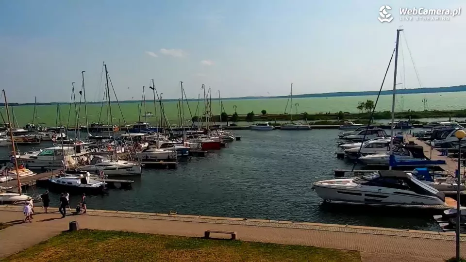 Zdjęcie na marinę w Giżycku z widokiem na Jezioro Niegocin