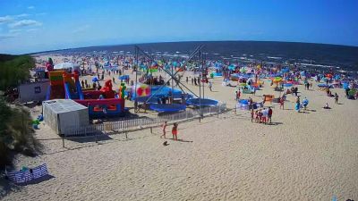 Jantar miejscowość nad Morzem Bałtyckim Plaża w nadmorskim Jantarze