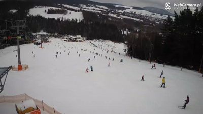 Stacja narciarska Tylicz Ski Wyciąg krzesełkowy oraz nartostrada ze stacji Tylicz SKI