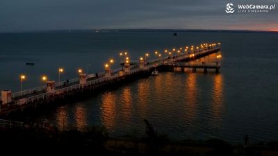 Plaża i molo w Juracie