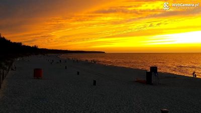 Sierpniowy zachód słońca na plaży w Grzybowie Widok na plażę w Grzybowie - KAMERA LIVE
