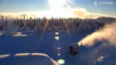 Kamera prezentuje zdjęcie na pracujące armatki śnieżne - galeria zdjęć 