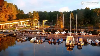 Przystań w Olsztynie w barwach jesieni