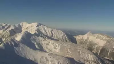 Widok z Kamery na zaśnieżone góry 