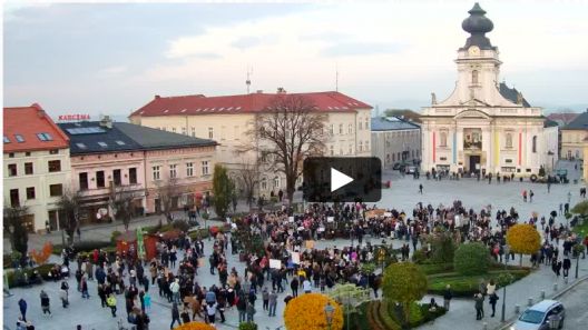Ujęcia z kamer w Krakowie, Katowicach czy Warszawy